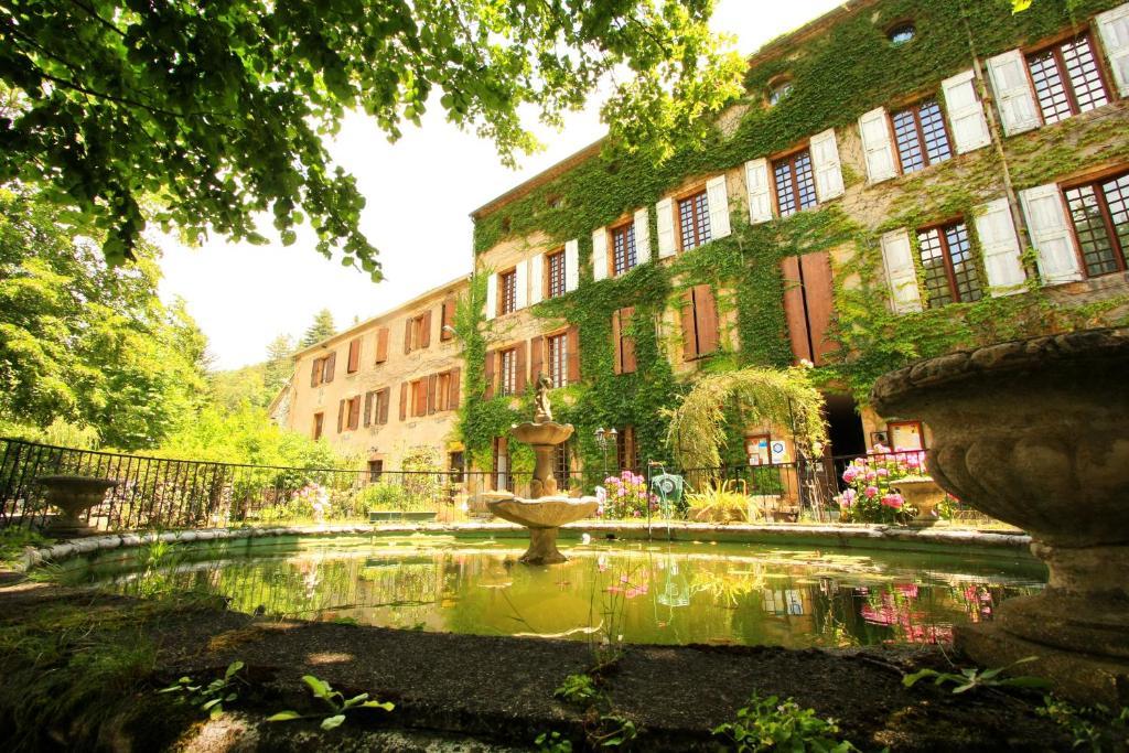 Logis Hostellerie Du Grand Duc Hotel Restaurant Gincla Ngoại thất bức ảnh