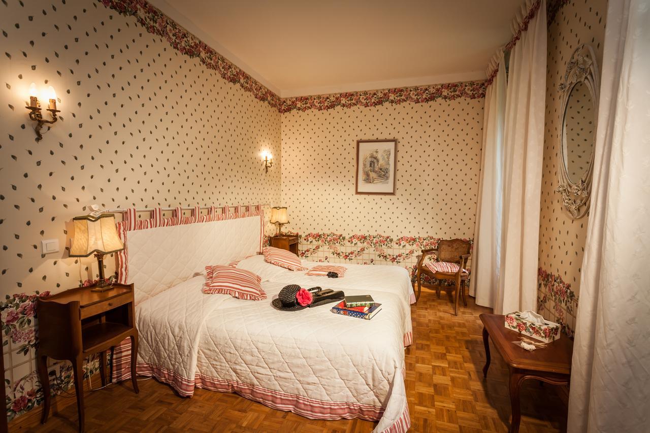 Logis Hostellerie Du Grand Duc Hotel Restaurant Gincla Ngoại thất bức ảnh