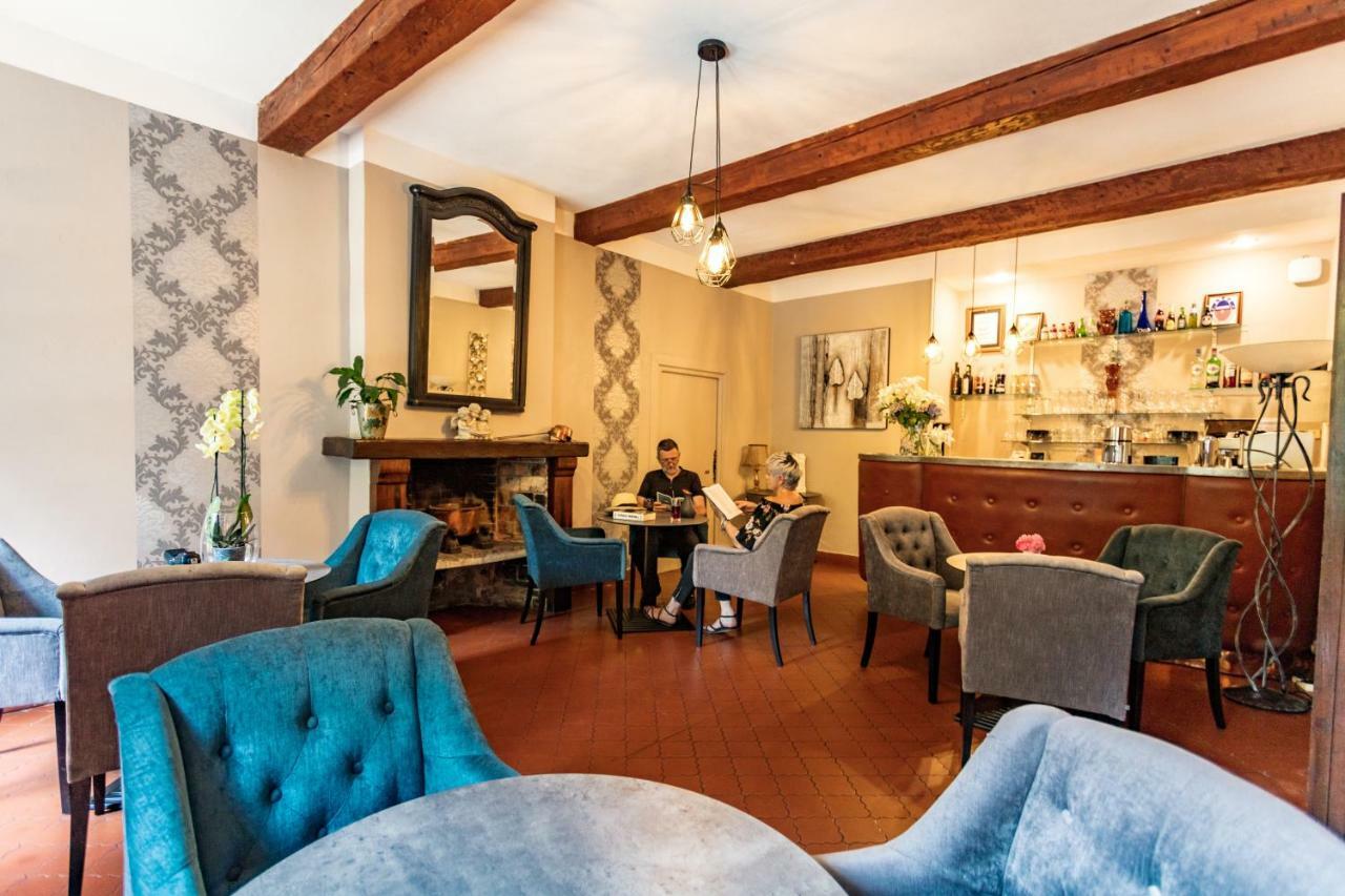 Logis Hostellerie Du Grand Duc Hotel Restaurant Gincla Ngoại thất bức ảnh