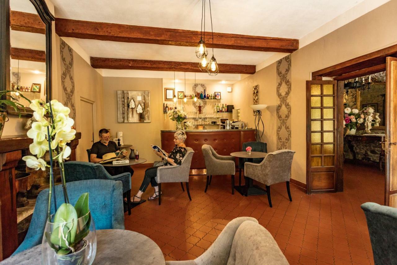 Logis Hostellerie Du Grand Duc Hotel Restaurant Gincla Ngoại thất bức ảnh